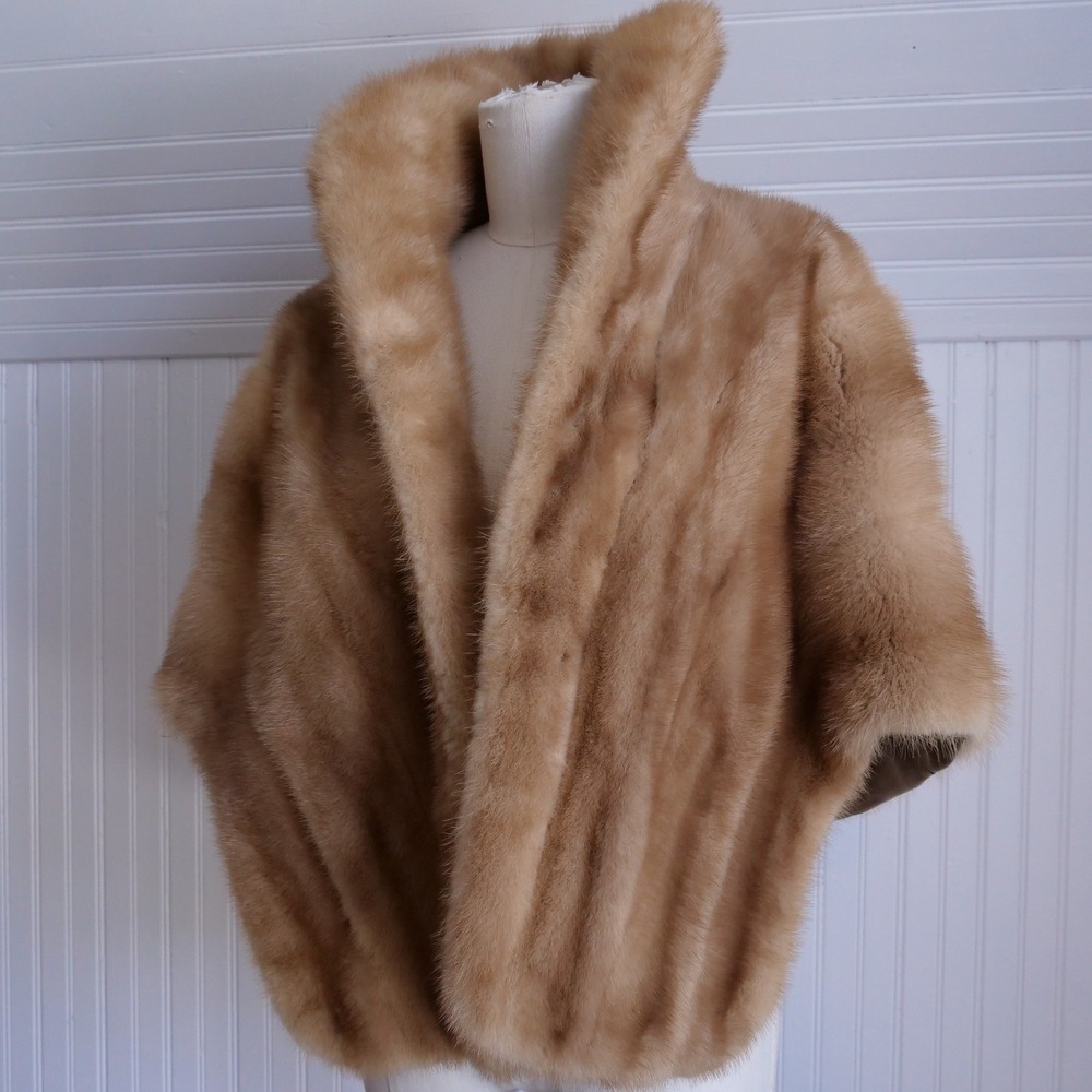 Gorgeous vintage 40s/50s Lilly Dache blond mink collared stole/capelet/shrug
